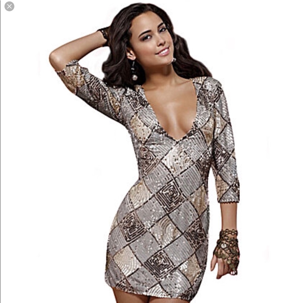 “SCALA V-NECK SEQUIN DRESS” NWT